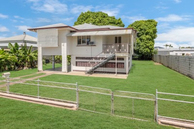 3 Clayton Street, Hermit Park, QLD 4812