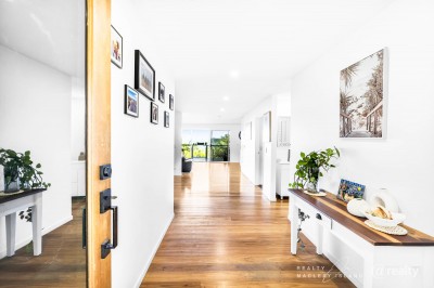 Property in Macleay Island - $1,300,000