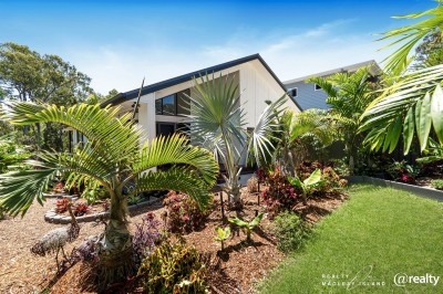 Property in Macleay Island - $760,000