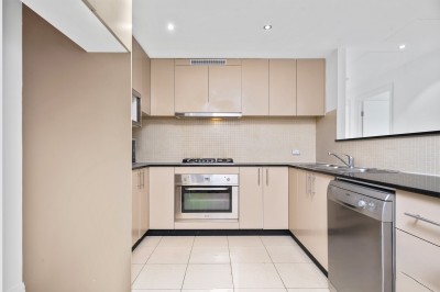 Property For Rent in Meadowbank