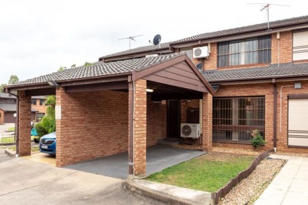 AVAILABLE NOW -  BEST LOCATION IN LIVERPOOL