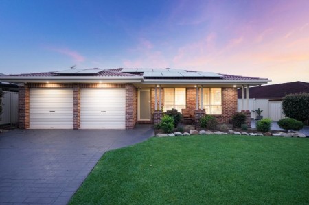 STUNNING ENTERTAINERS HOME !!!