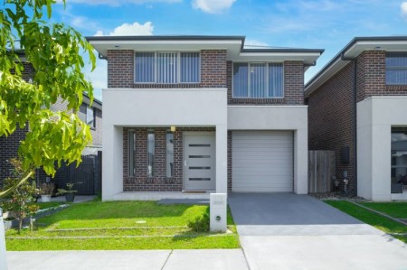 MODERN LIVING IN A PRIME LOCATION !!!