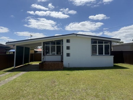 Renovated 3-Bedroom Home in Convenient Leumeah Location