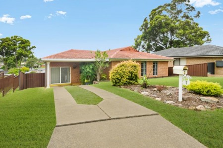 COMFORT, SPACE & OPPORTUNITY IN PRIME RABY LOCATION !!!