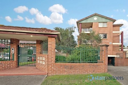 WALK TO SHOPS & STATION plus 2 LOCK-UP GARAGES