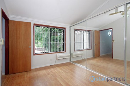 WELL PRESENTED TOWNHOUSE WITH AIR CONDITIONING