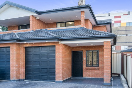 FULLY RENOVATED - TORRENS TITLE DUPLEX