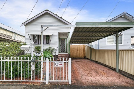 FAMILY HOME FULL OF STYLE AND CHARM