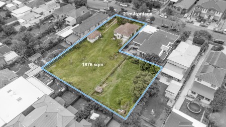 WHAT AN OPPORTUNITY  - 1876SQM  - 3 LOTS  - AND APPROVED FOR DEVELOPMENT