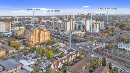 FULL BRICK HOME IN A PRIME POSITION &ndash; ZONED R3!