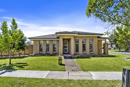 SUPER SINGLE-LEVEL HOME - POTENTIAL PACKED ON A 792SQM BLOCK!