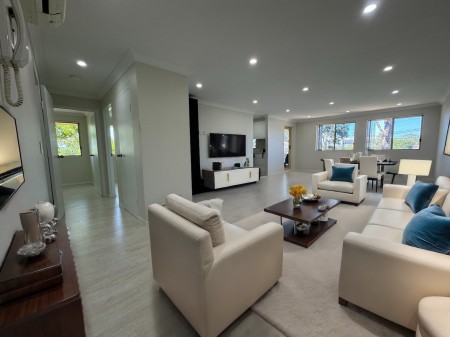 MASSIVE 2 BED 1 BATH APARTMENT WITH LOCK UP GARAGE 230M TO GUILDFORD STATION