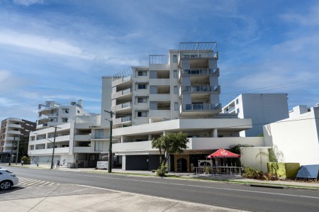 PRICED TO SELL - WILL NOT LAST!