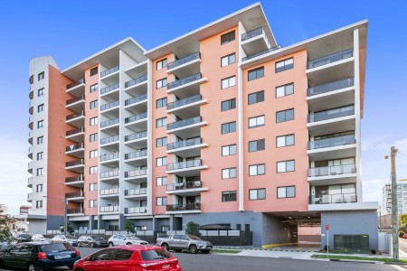 INVESTORS NOTE: $735PW RENT - LEASED UNTIL JUNE 2026
