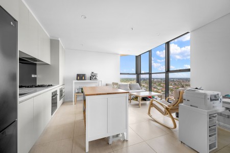 EXCLUSIVE COMPLEX WITH RESORT STYLE FACILITIES