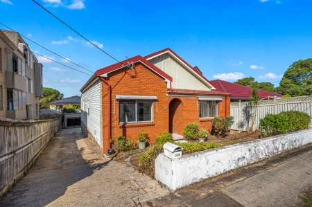 4 BEDROOM FAMILY HOME ON A 485SQM BLOCK