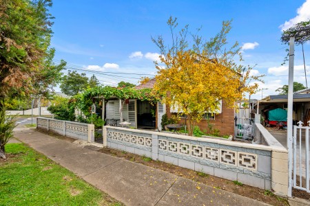 PRIME CORNER BLOCK – 4 BEDROOM FAMILY HOME