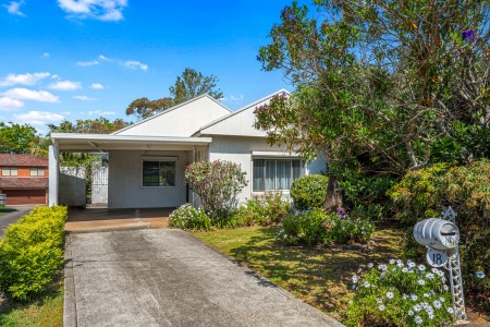 923SQM BLOCK  - 4 BR HOME  - A RARE OPPORTUNITY