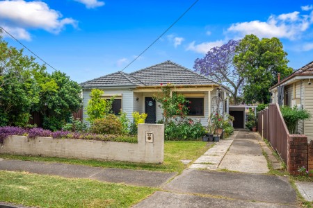 CLASSIC CHARM MEETS MODERN COMFORT IN THE HEART OF AUBURN!