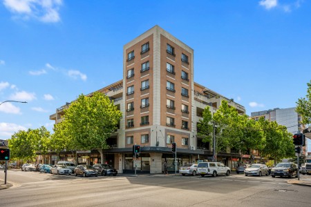 RENTED FOR $660 PER WEEK - SPACIOUS UNIT IN A PRIME POSITION