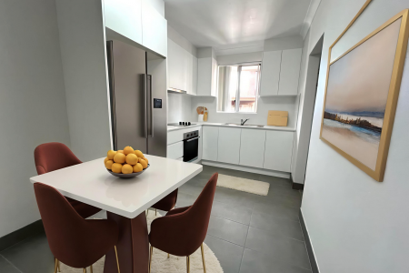 NEAT 2 BED 1 BATHROOM UNIT