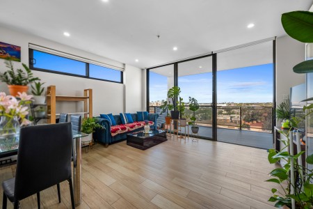 ON LEVEL 5 AND WITH VIEWS FROM PARRAMATTA TO THE CITY