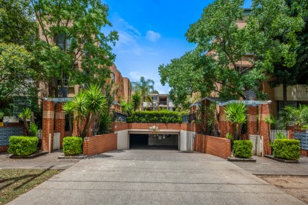 REFRESHED AND READY TO MOVE INTO