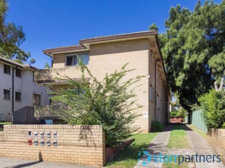 2 BEDROOM UNIT 800M TO AUBURN STATION