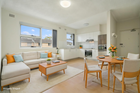 MODERN 2 BEDROOM UNIT WITH CAR SPACE