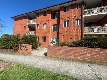 RENOVATED 2 BEDROOM UNIT