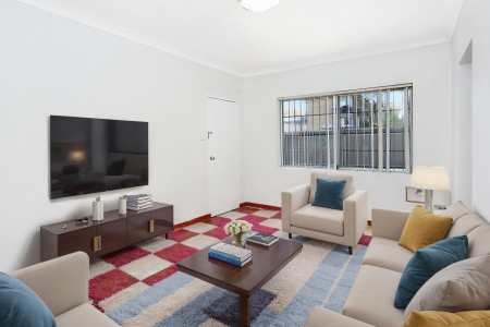 NEAT 2 BEDROOM UNIT WITH CAR SPACE