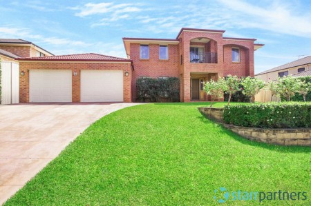 Stunning Residence In Popular Matthew Pearce Catchment