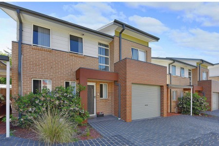 Luxury and Convienent Location