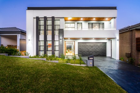 Double Storey Stunner!