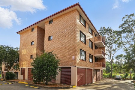 Sold by Starr Partners Bella Vista!