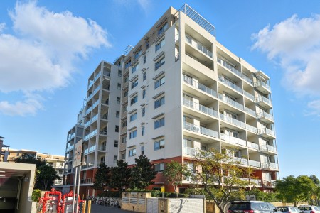 Sold by Starr Partners Bella Vista!