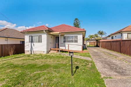 Charming Residence Perfect for Families or Investors