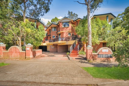 Stylish & Modern Apartment in Westmead