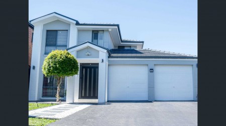 Elegant Family Home in a Sought-After Parklea Setting