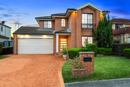 Modern Family Oasis with Swimming Pool | Entertainer's Dream