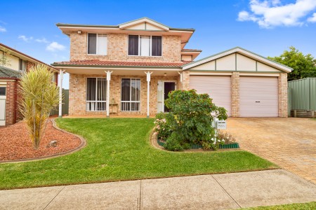 Spacious Dual-Level Family Living in Prime Glenwood Location