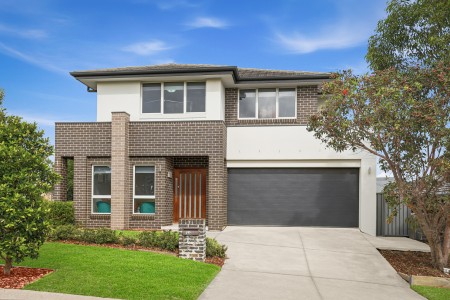 32 THORPE CIRCUIT, ORAN PARK