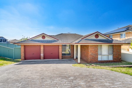 Comfortable family living in Prime location