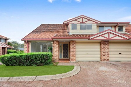 Modern Townhouse Living with Comfort & Convenience