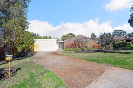 7 Candish Court, Booragoon, WA 6154