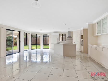 102 Creekside Drive, Narangba, QLD 4504