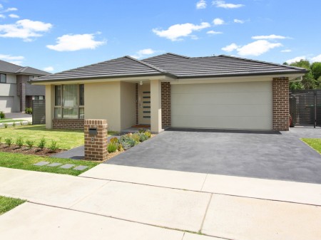 8 Shellbourne Place, Cranebrook, NSW 2749