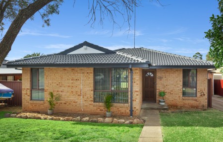 4 Fleece Close, St Clair, NSW 2759