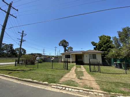 2 Constance Avenue, Oxley Park, NSW 2760